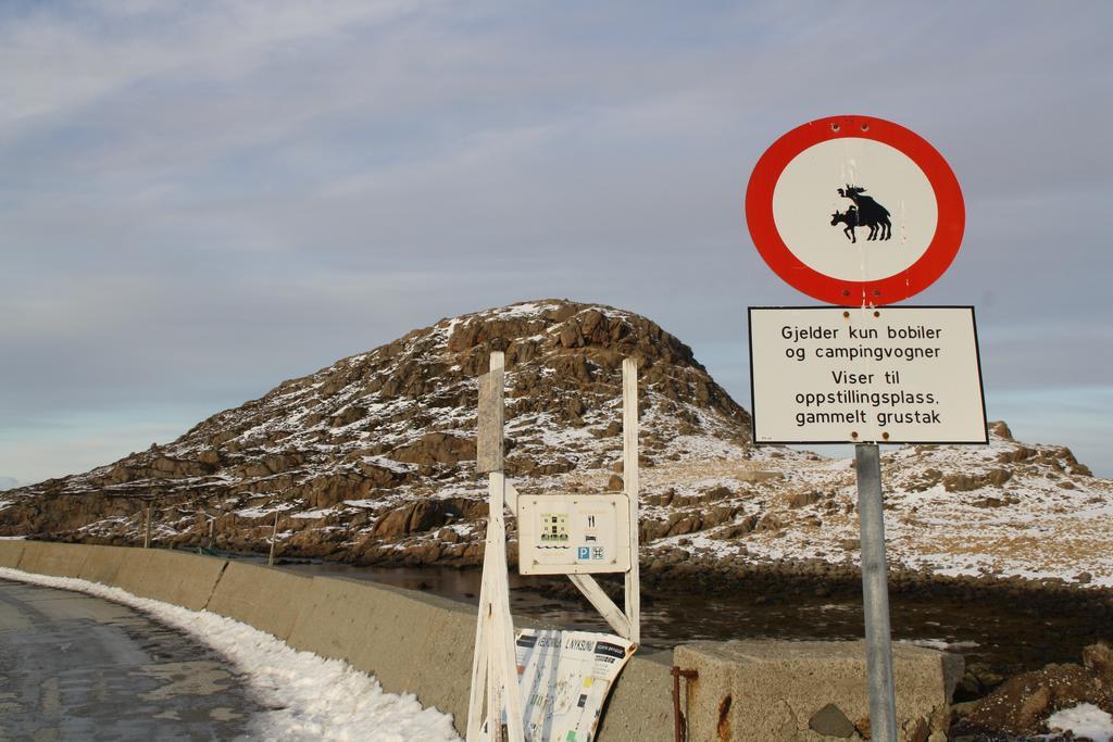 Holmvik Brygge Nyksund Hotel Kültér fotó